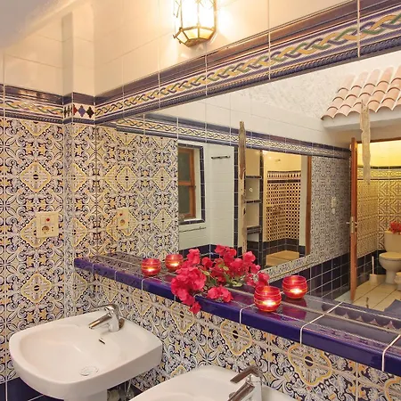 Bella Vista Apartment *