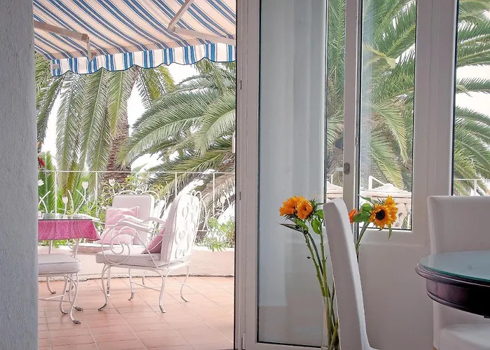 Bella Vista Apartment *